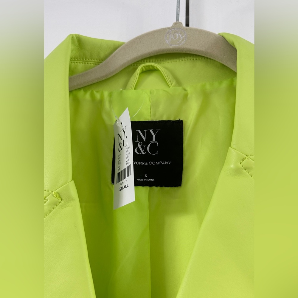 New York and Company lime green faux leather moto jacket, NWT $40 OBO - Picture 4 of 4